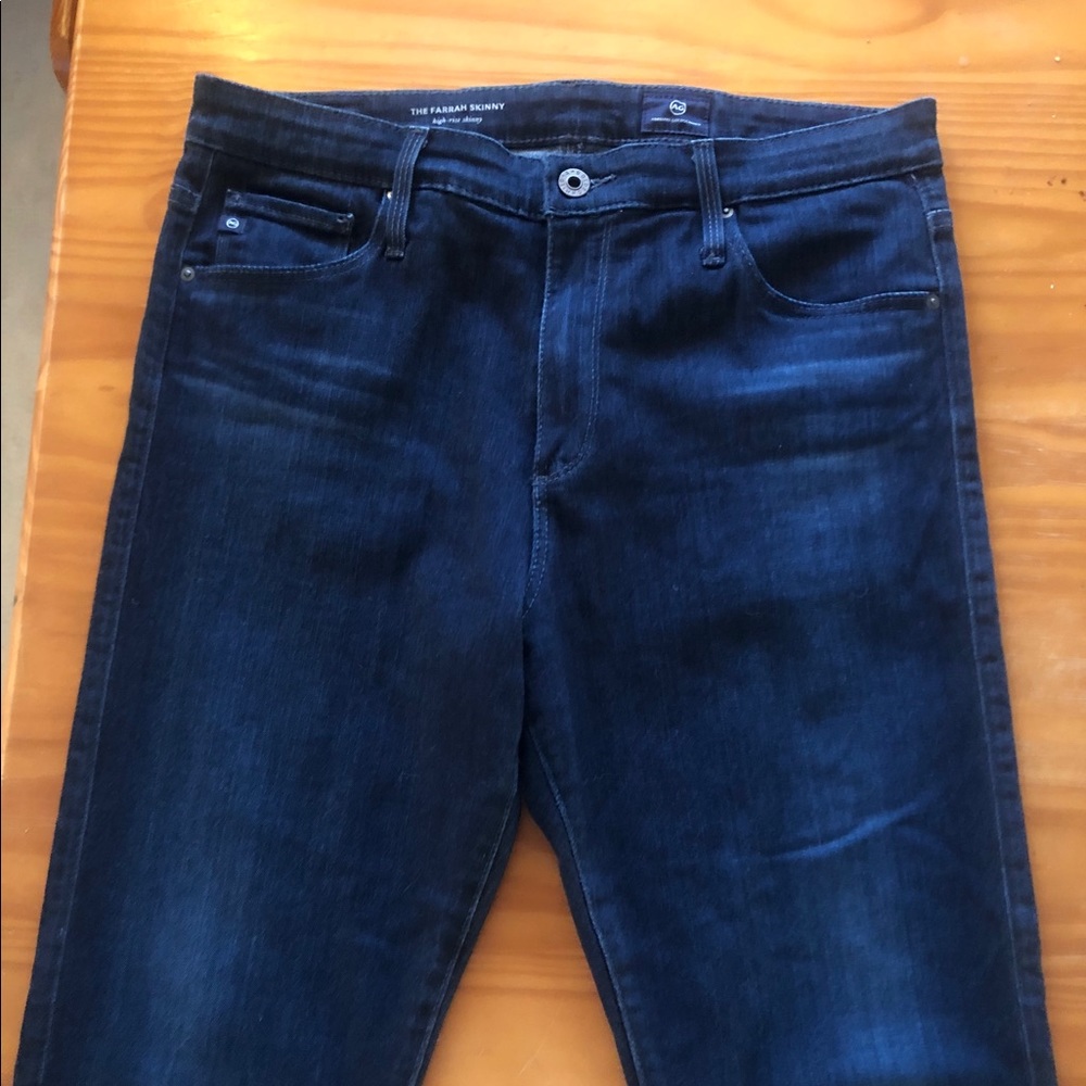 Skinny jeans